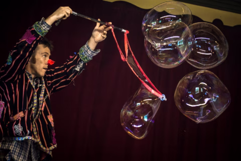 24fab161-8815-4cf5-b3e5-c40e16fdadd2_web