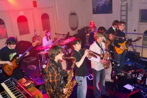 ccf5c88b-d008-41f2-afa7-3b36a1981c27_web