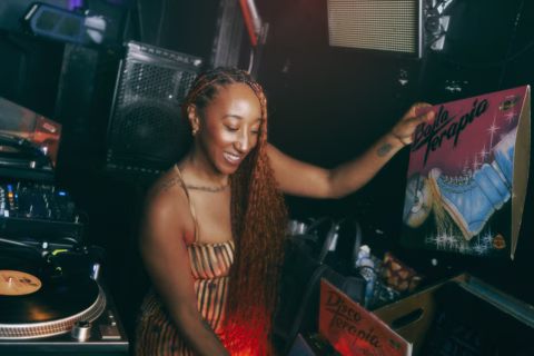 7213a630-3232-4694-a620-f4c99fbf7850_web