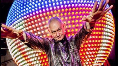 b7f99276-5435-4b04-9896-45dc16cd7f3d_web