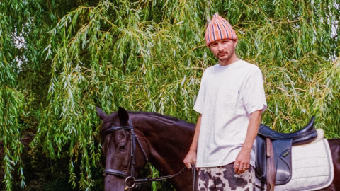 e0f0529e-0a49-40b7-b50b-9c053750e806_web