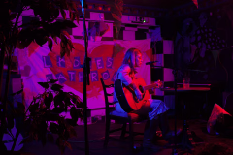 47e46977-3aa4-4de7-9c7a-371e09bdefc2_web